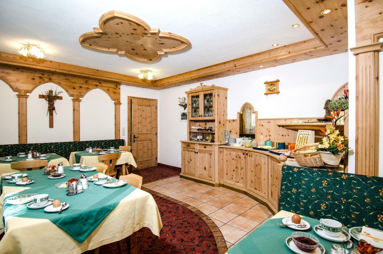 Hotel Garni Siegele - Inklusive Silvretta-Card Premium Ischgl Exteriér fotografie