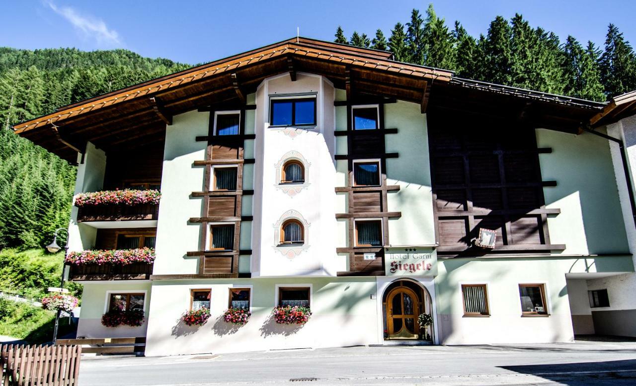 Hotel Garni Siegele - Inklusive Silvretta-Card Premium Ischgl Exteriér fotografie