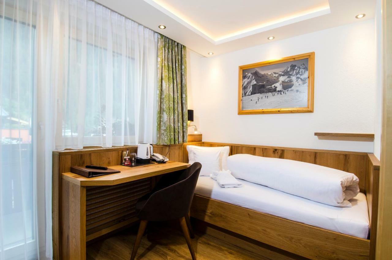 Hotel Garni Siegele - Inklusive Silvretta-Card Premium Ischgl Exteriér fotografie