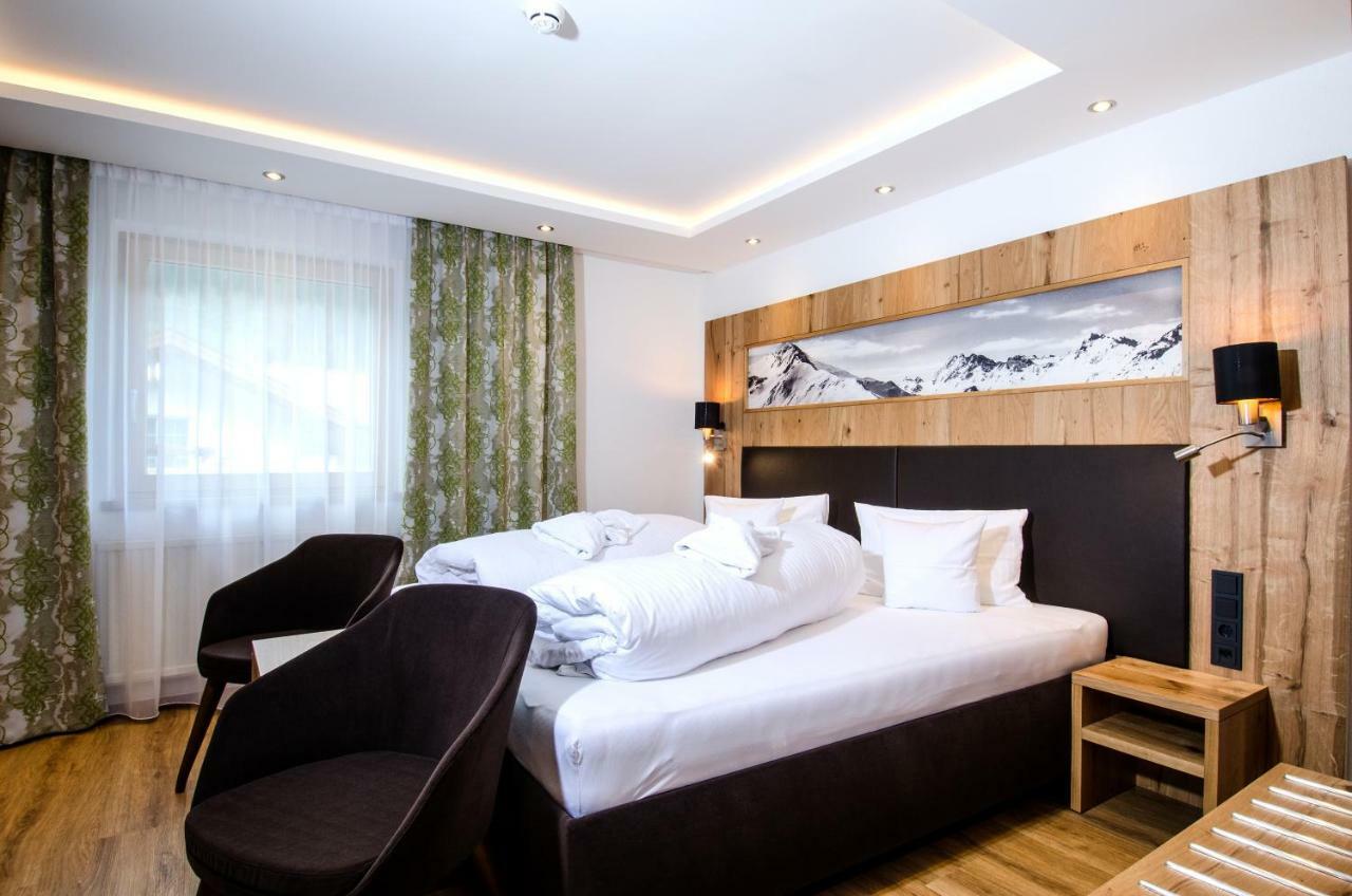 Hotel Garni Siegele - Inklusive Silvretta-Card Premium Ischgl Exteriér fotografie