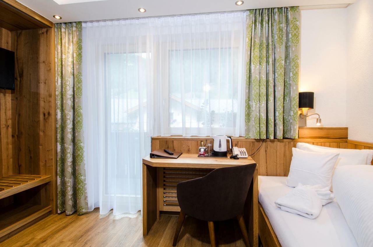 Hotel Garni Siegele - Inklusive Silvretta-Card Premium Ischgl Exteriér fotografie